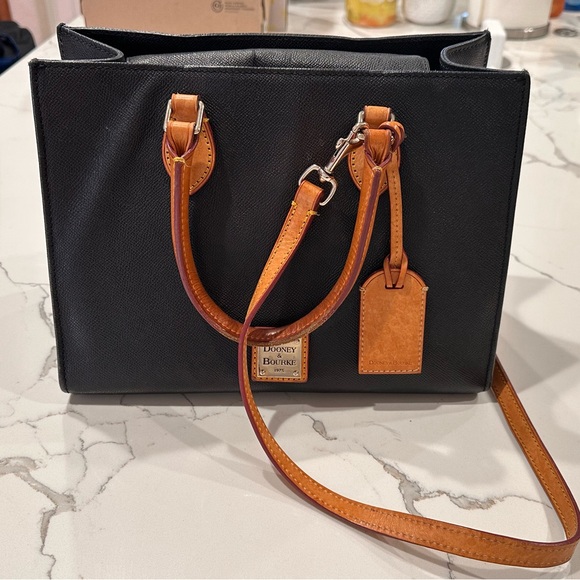 Dooney and Bourke Classic Handbag - Picture 1 of 8